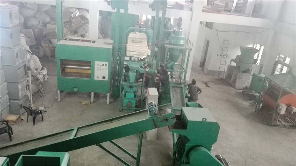 廢舊手機鋰電池回收設備.jpg 廢舊手機鋰電池回收設備.jpg