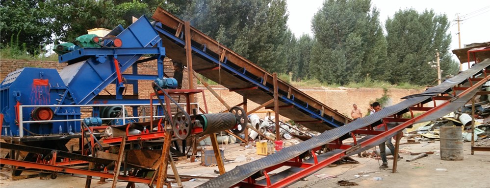 廢鋁粉碎機(jī)現(xiàn)場(chǎng).jpg 廢鋁粉碎機(jī)現(xiàn)場(chǎng).jpg